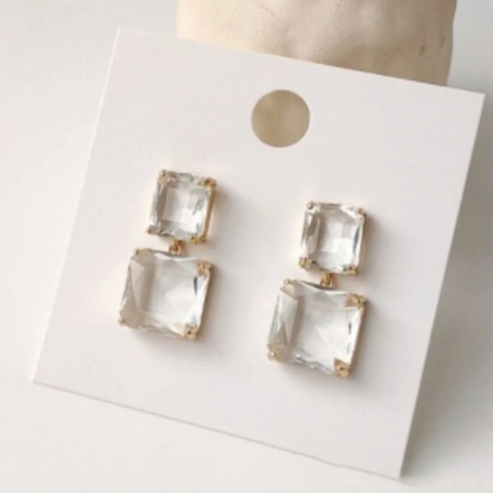 Last pair🤩 Glass Geometric Statement Earrings - Picture 1 of 3